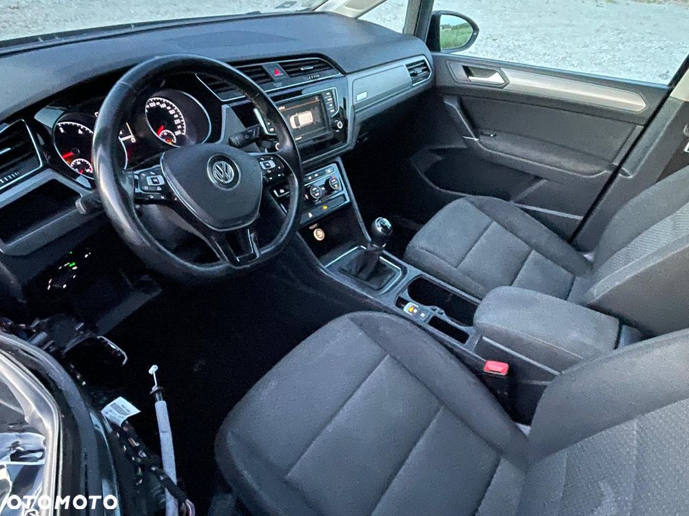 Volkswagen Touran 1.6 TDI SCR BlueMotion Technology Comfortline - 9