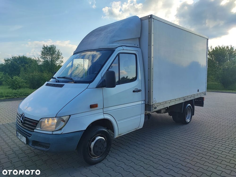 Mercedes-Benz Sprinter 413 - 3