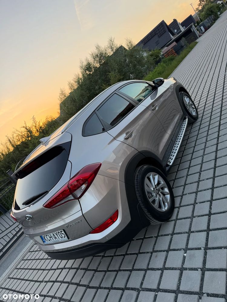 Hyundai Tucson 1.6 GDI BlueDrive Comfort 2WD - 9