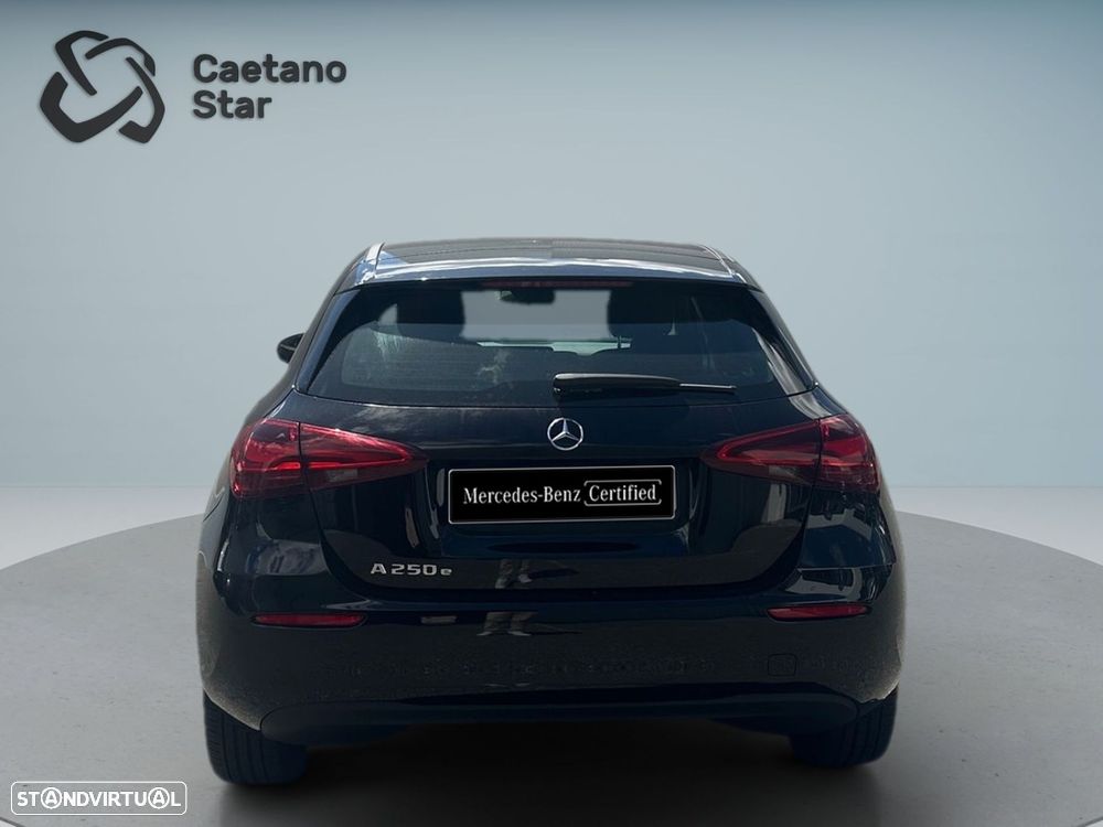 Mercedes-Benz A 250 e - 6