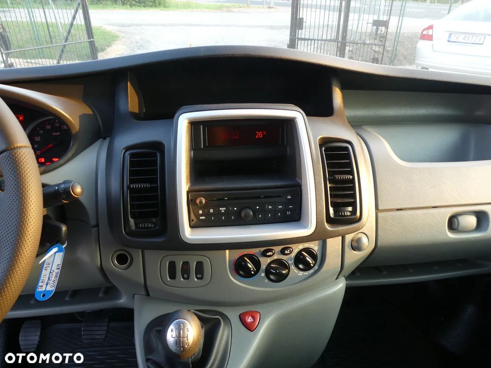 Renault TRAFIC - 15