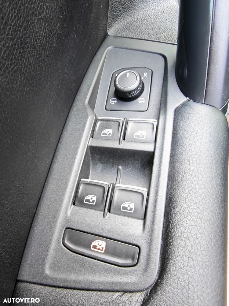 Volkswagen Tiguan 1.6 TDI SCR Comfortline - 14
