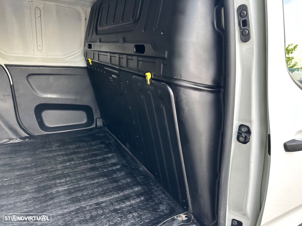 Opel Combo 1.6CDTI - 31