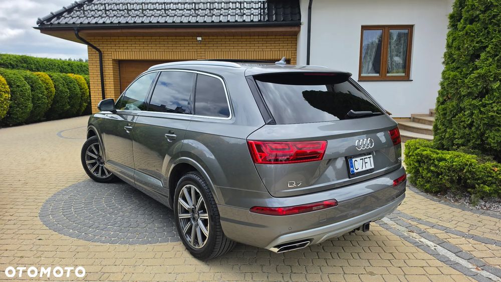 Audi Q7 - 16