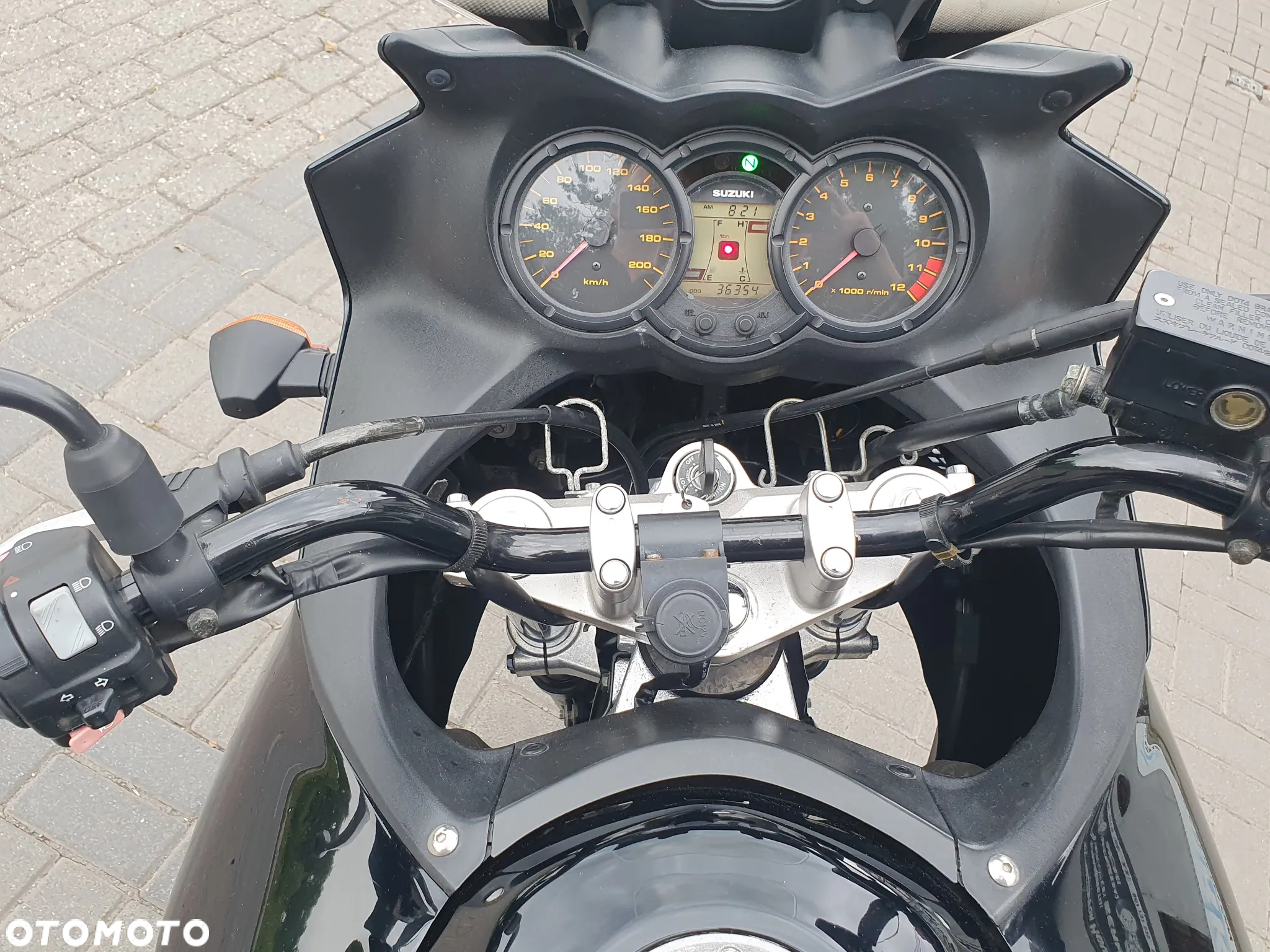 Suzuki V-STROM - 5