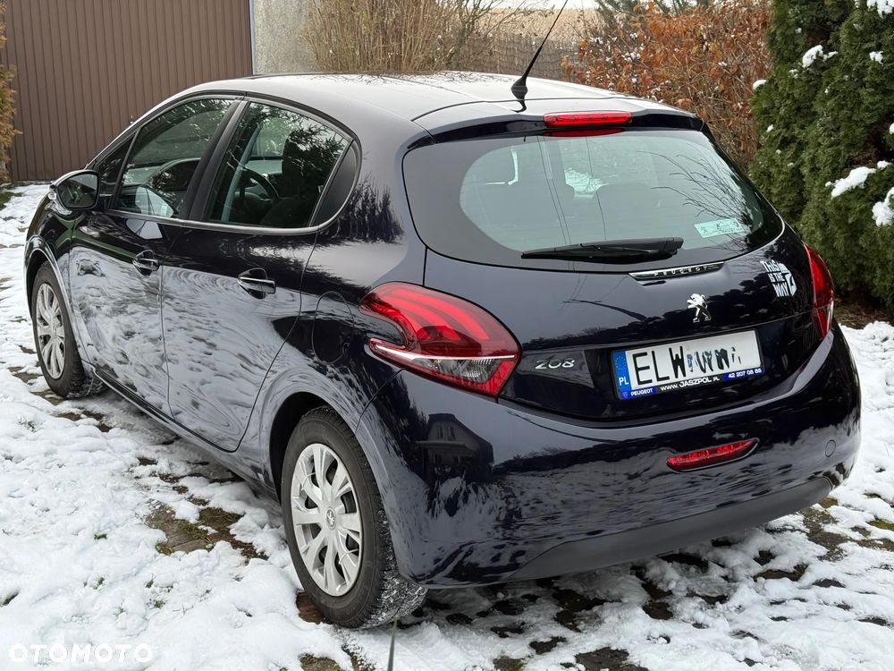 Peugeot 208 - 3