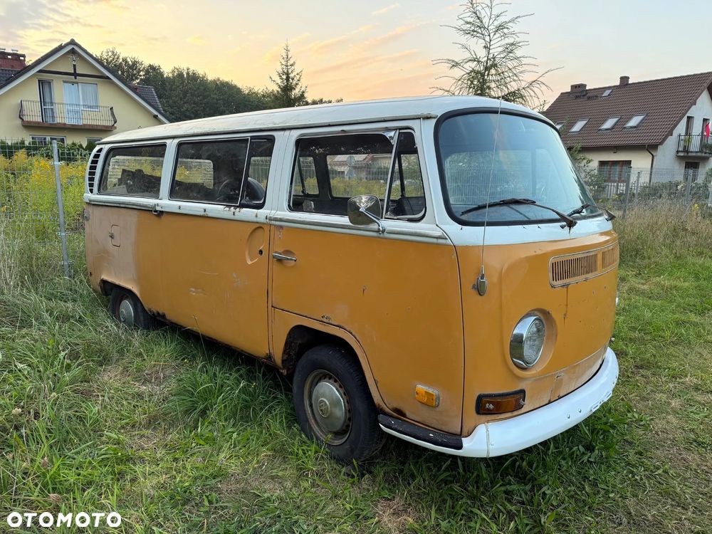 Volkswagen Transporter - 2