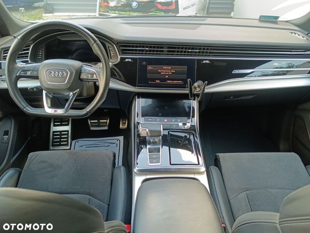Audi SQ8 - 22
