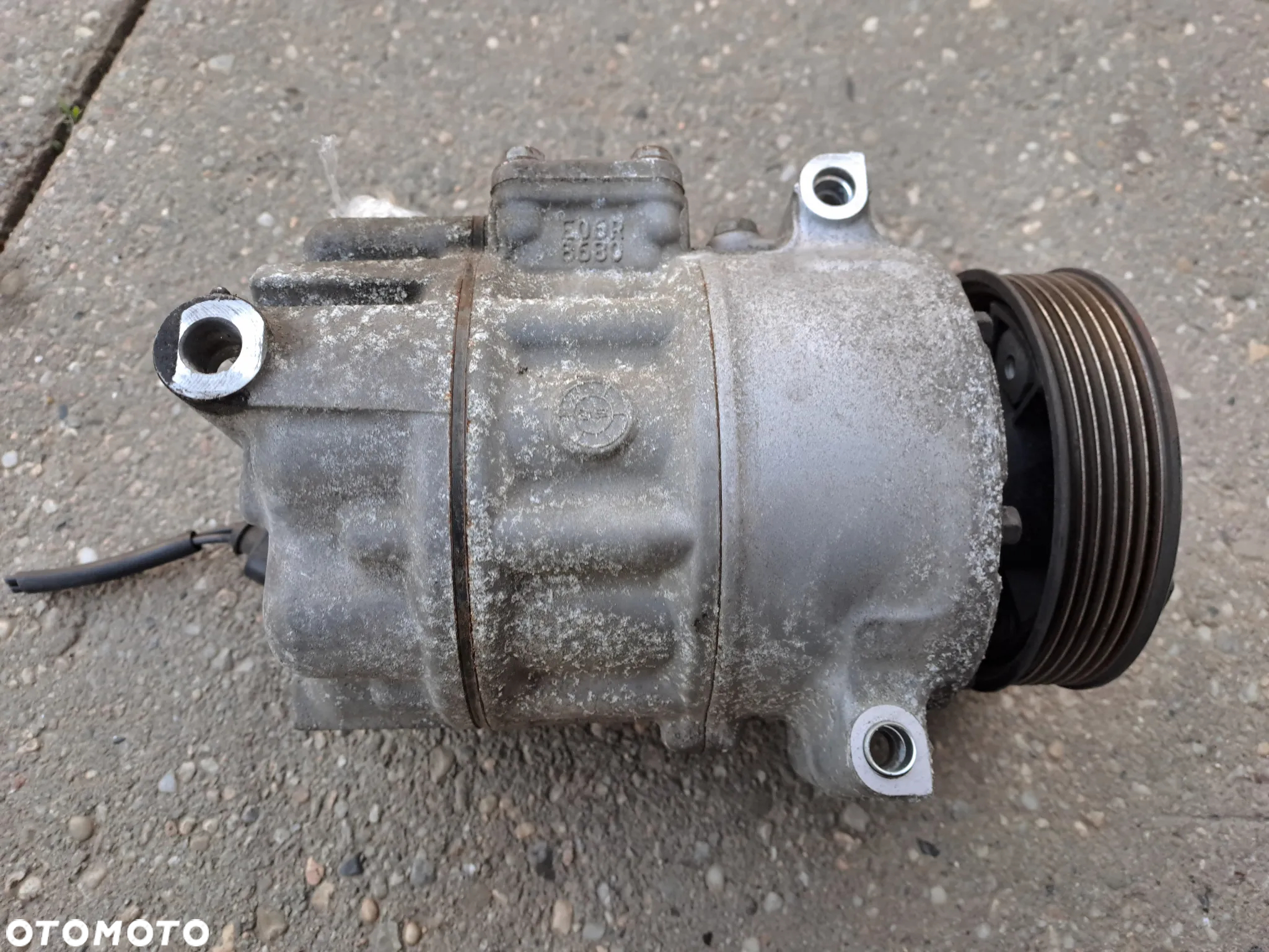 Audi A3 8P sprężarka kompresor klimatyzacji 1K0820859F - 4