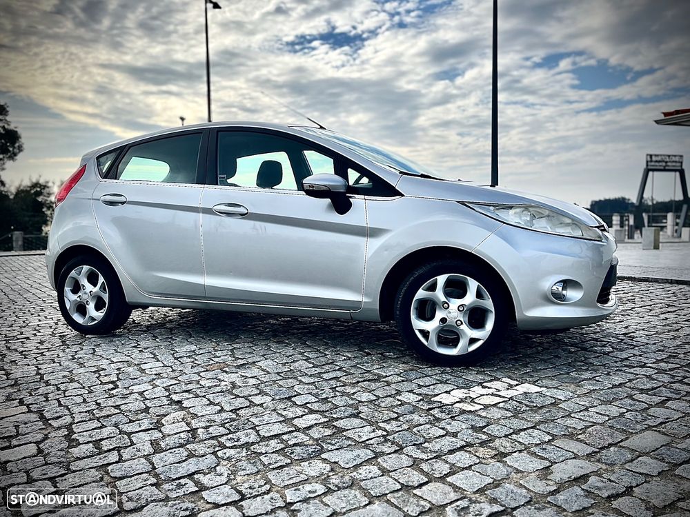 Ford Fiesta 1.25 Techno - 2