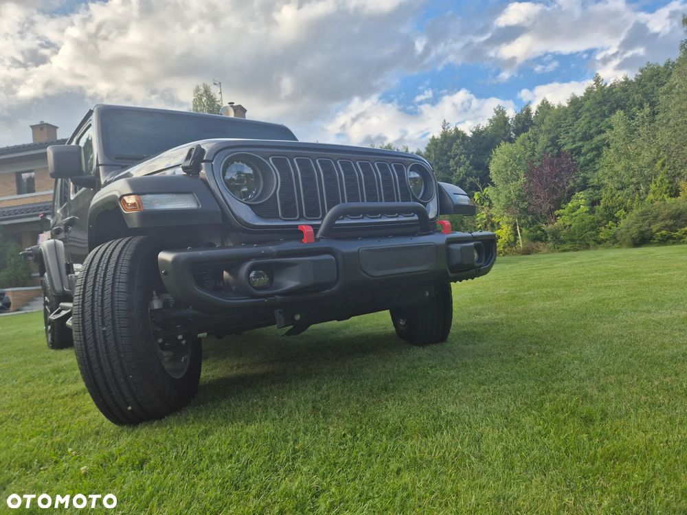 Jeep Wrangler - 4