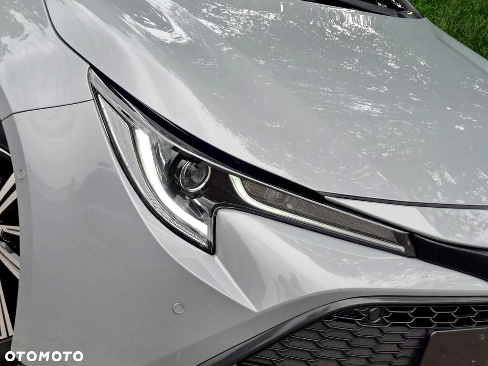 Toyota Corolla - 28