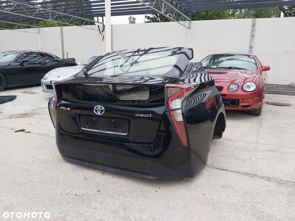 Toyota Prius PRIME Plug in lampa tył lewa w zderzak - 8