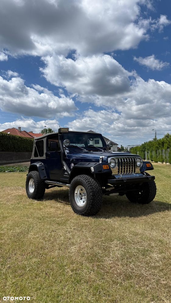 Jeep Wrangler - 2