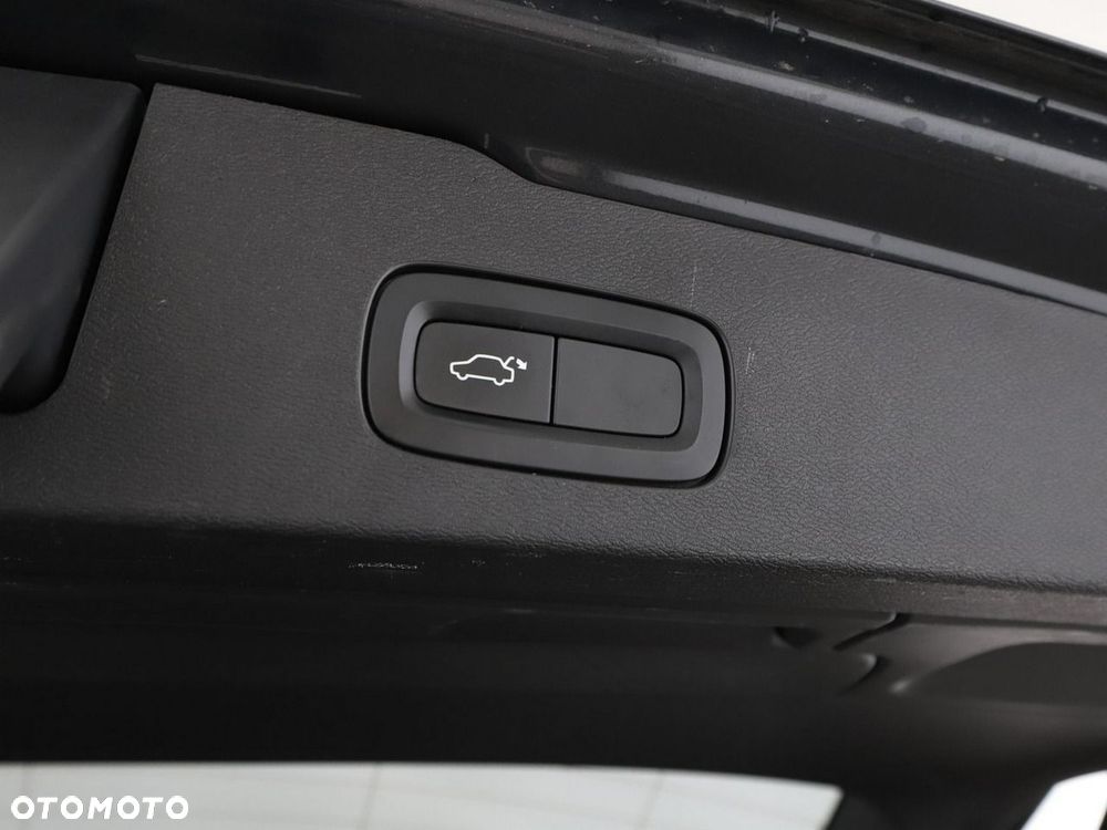 Volvo V60 D4 Geartronic Momentum Pro - 40