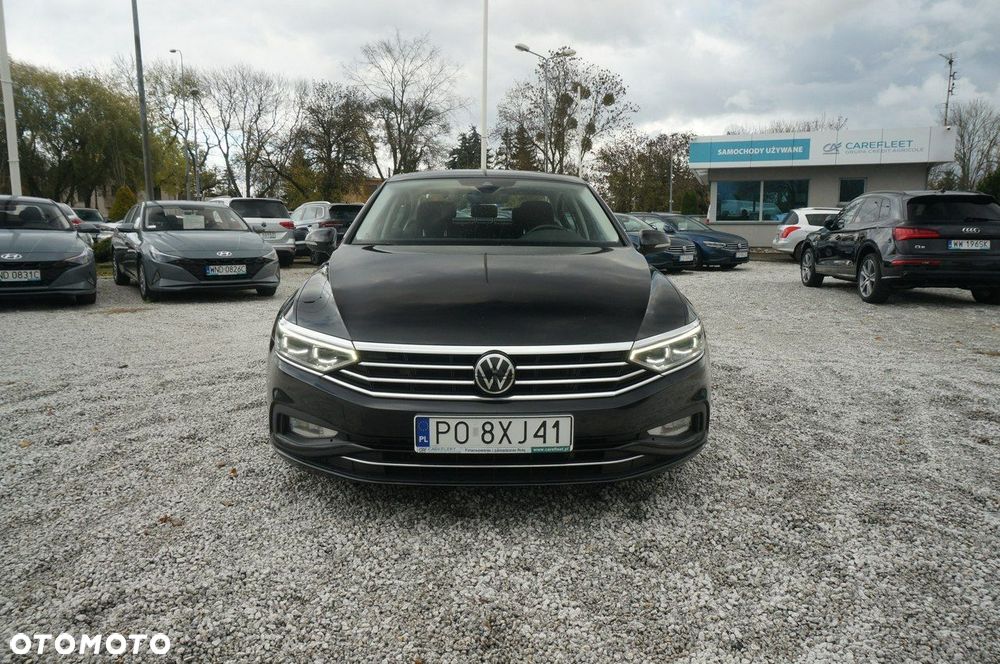 Volkswagen Passat - 4