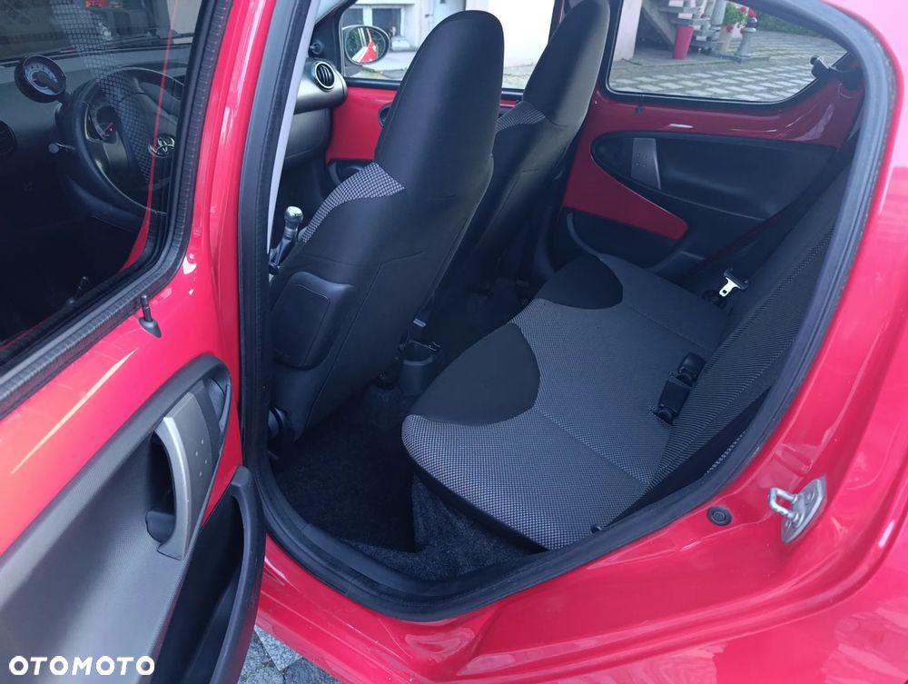 Toyota Aygo City - 6