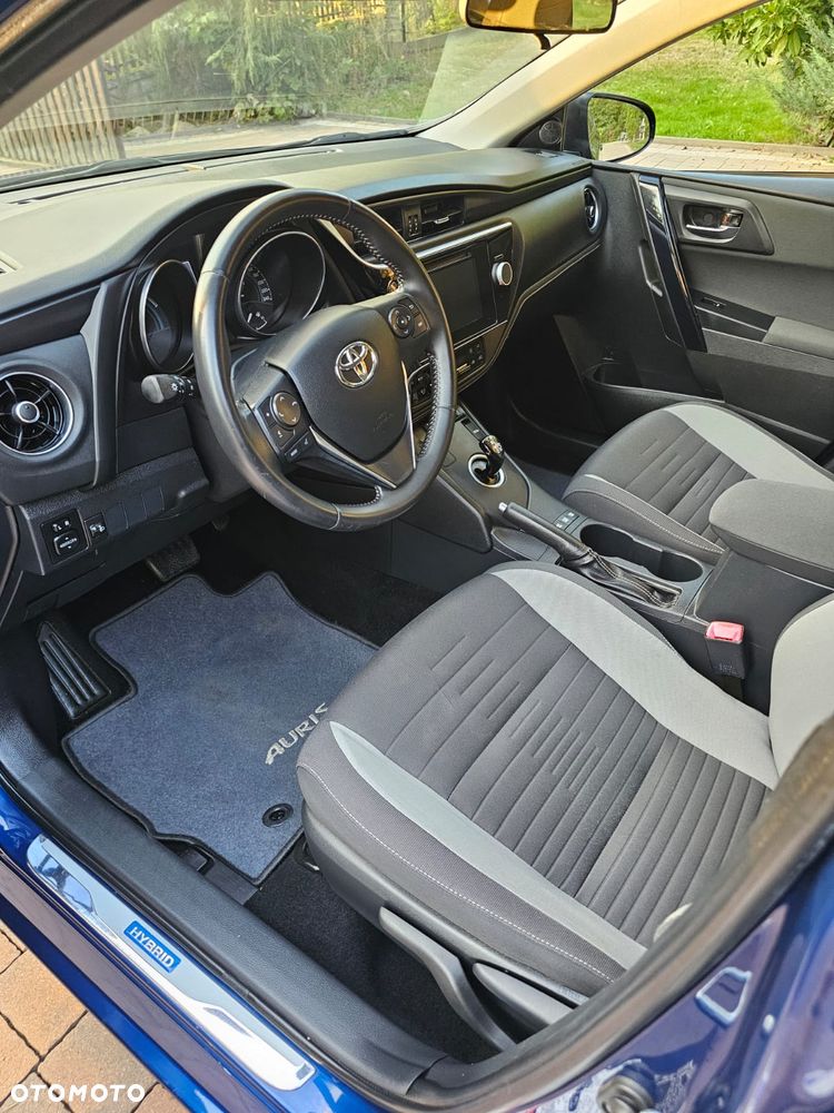 Toyota Auris - 18