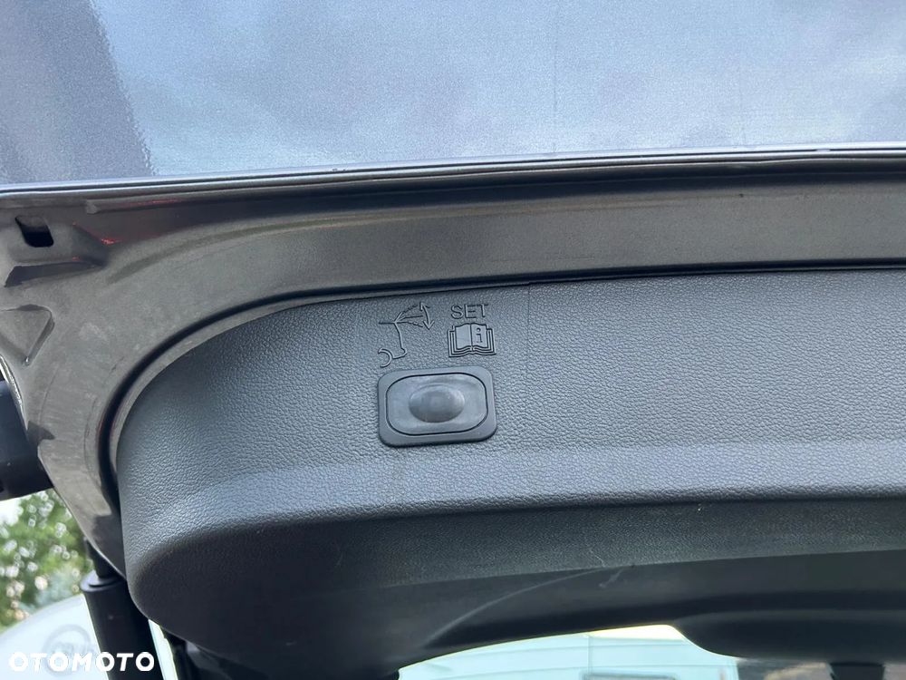 Ford Kuga 1.6 EcoBoost 4WD Titanium - 17