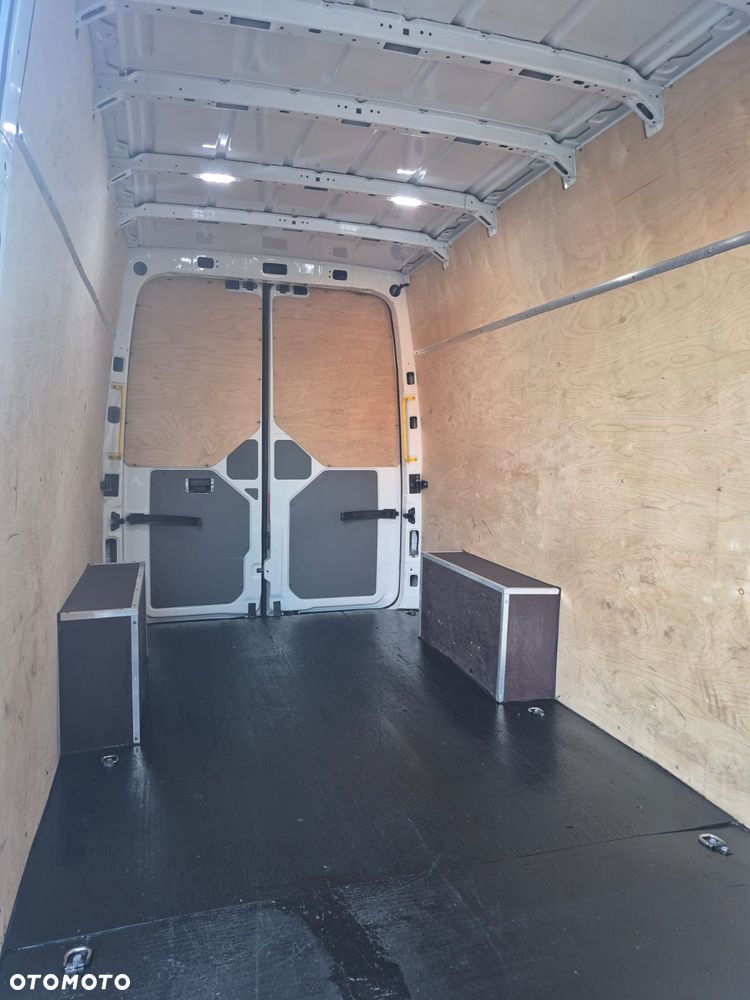 Volkswagen CRAFTER - 19