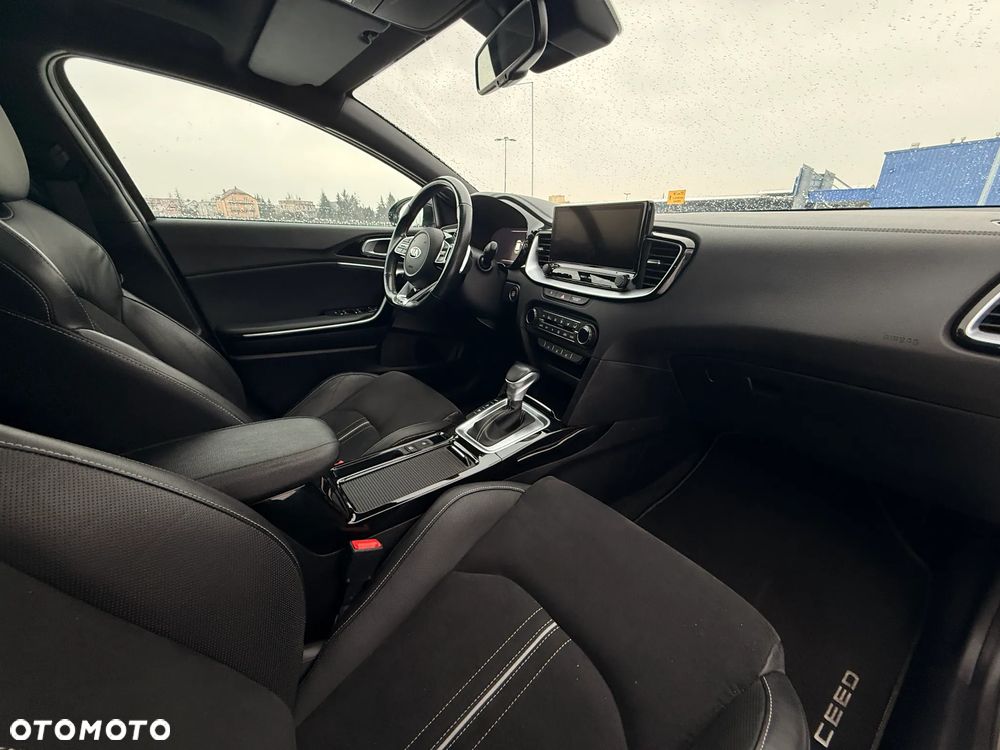 Kia ProCeed 1.6 CRDi GT Line DCT - 23