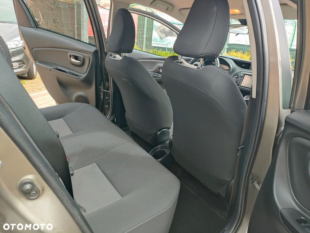 Toyota Yaris 1.0 Premium - 26