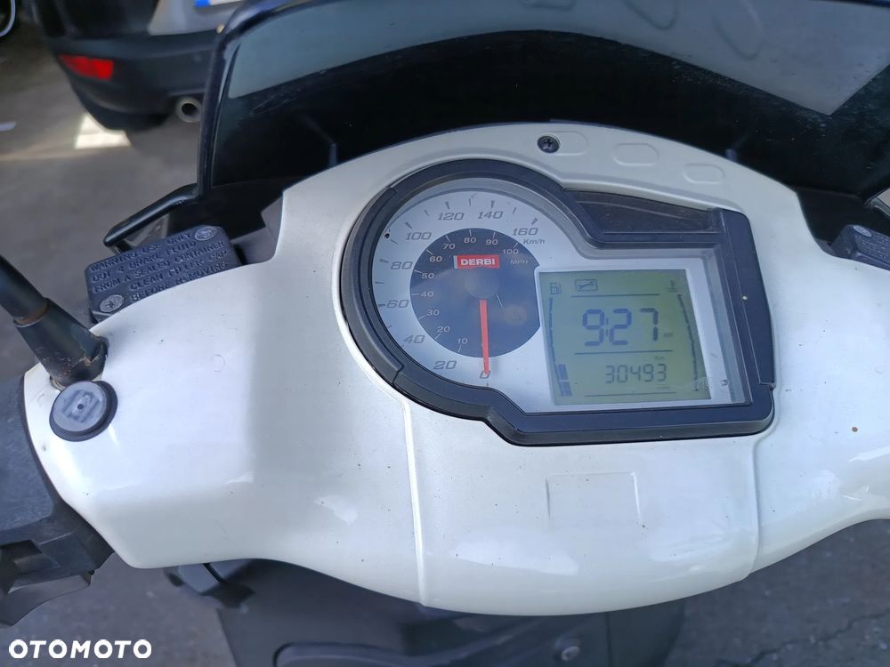 Aprilia Sportcity - 6