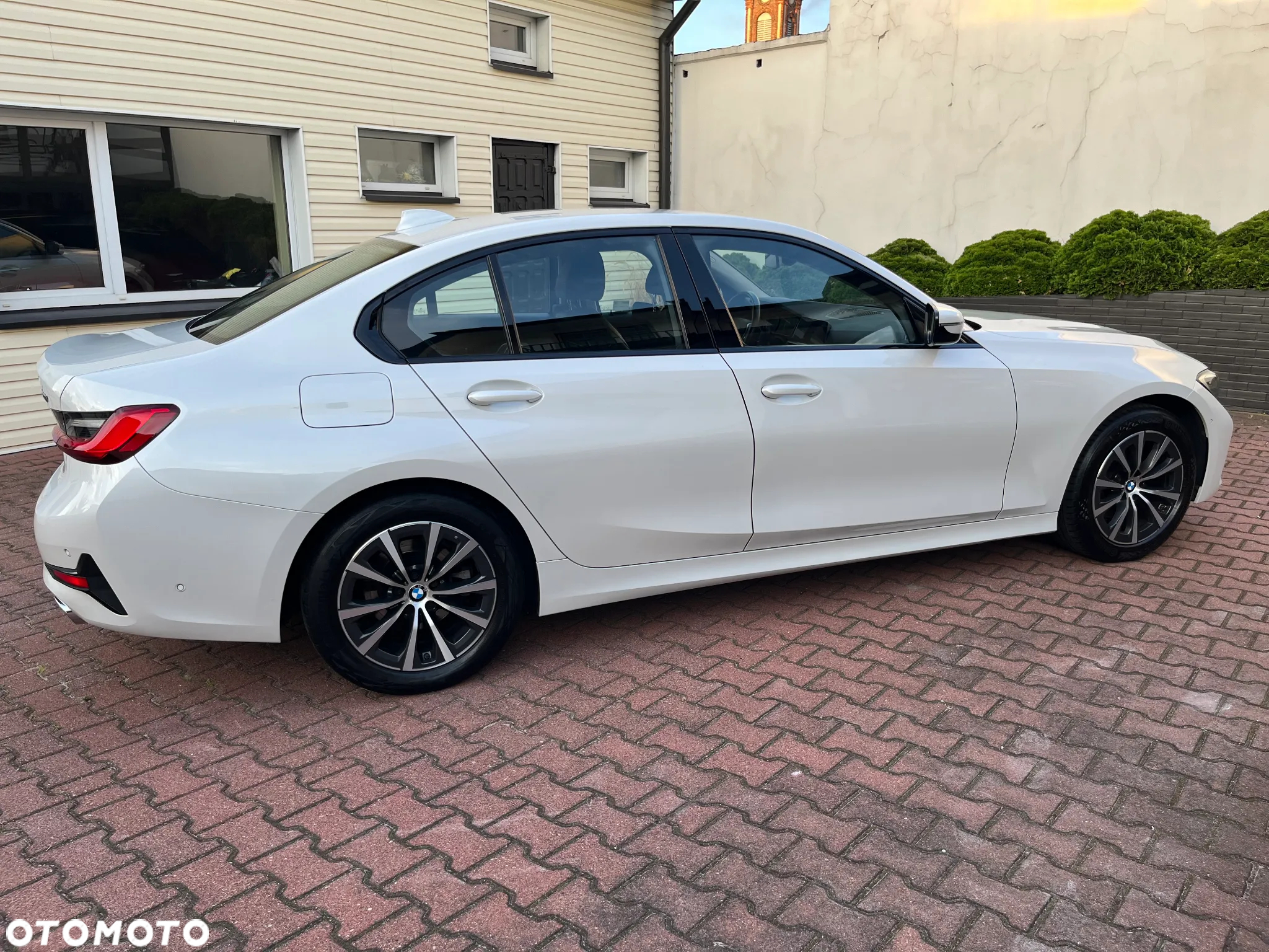 BMW Seria 3 320i Sport Line - 11