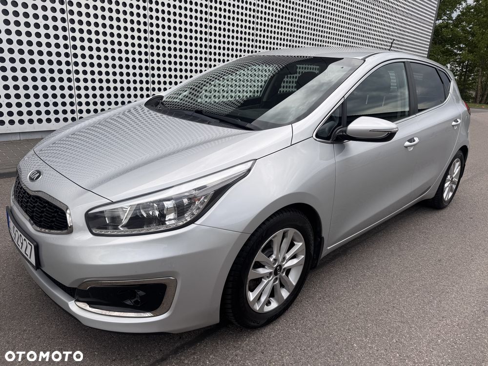 Kia Ceed 1.6 GDI DCT Platinum Edition - 3