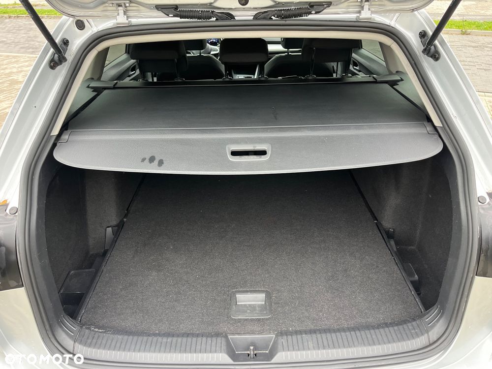 Volkswagen Golf VIII 2.0 TDI Style DSG - 12