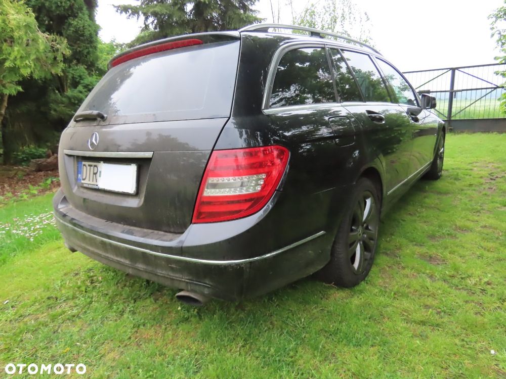 Mercedes-Benz Klasa C 350 CDI DPF (BlueEFFICIENCY) 7G-TRONIC Avantgarde - 5