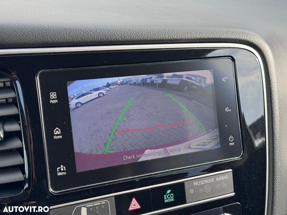 Mitsubishi Outlander - 40