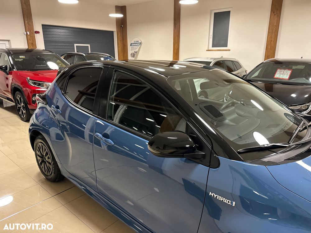 Toyota Yaris Hybrid 130 1.5 VVT-i Premiere Edition - 39
