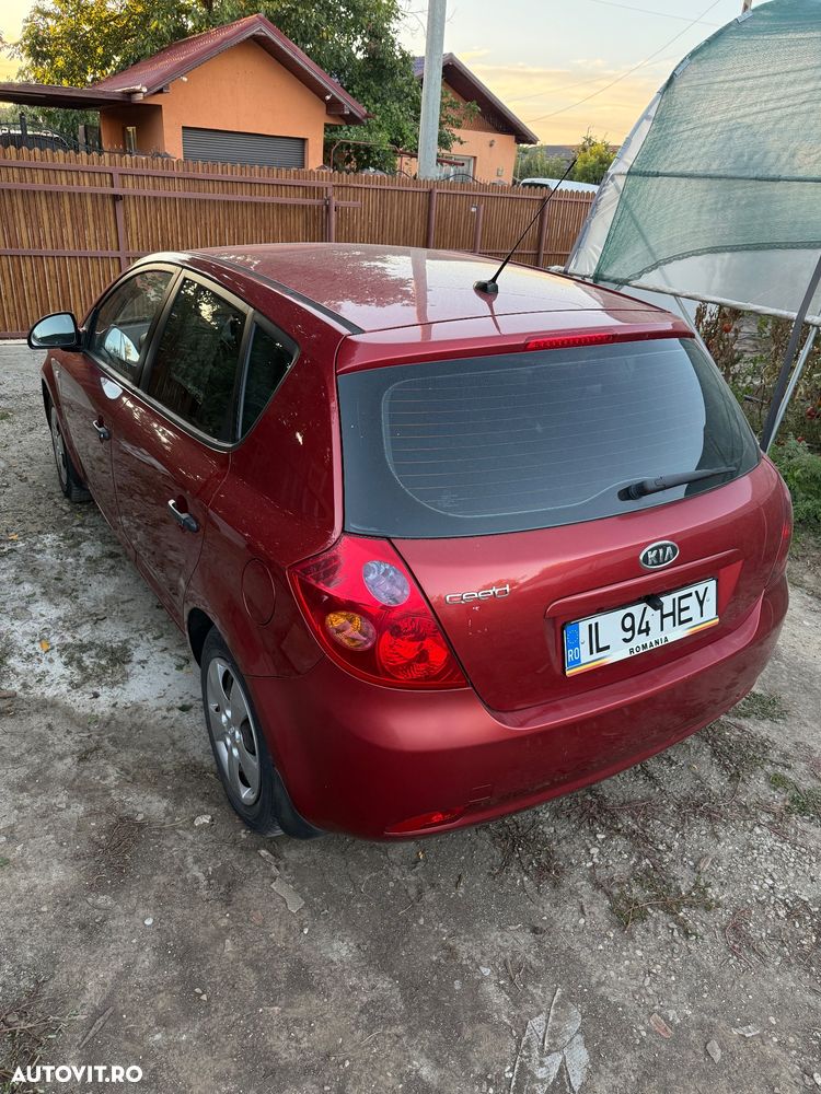 Kia Ceed 1.4 GSL BEST - 4