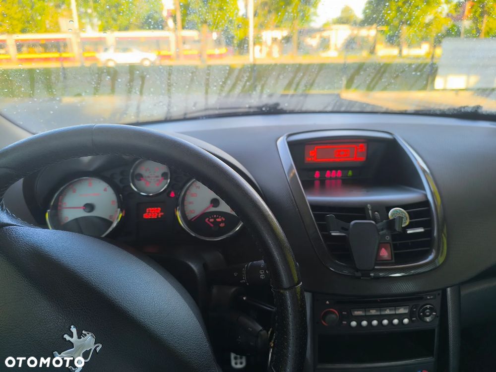 Peugeot 207 110 HDi FAP Filou - 8