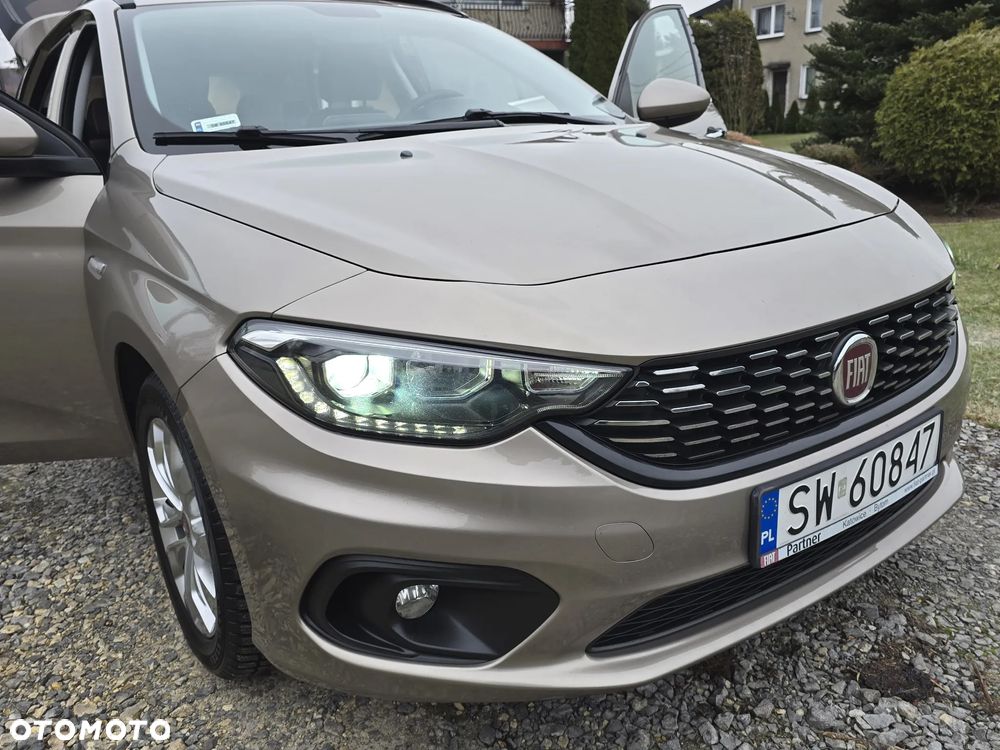 Fiat Tipo 1.4 16v Lounge EU6d - 33