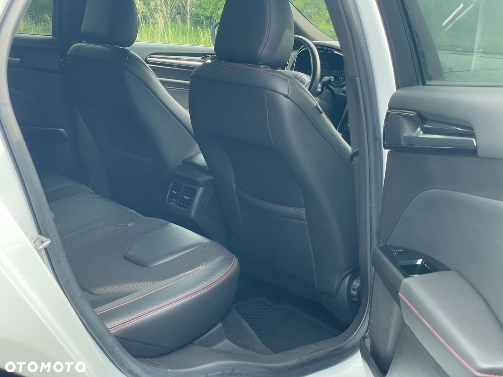 Ford Mondeo 2.0 EcoBlue Allrad ST-Line - 23