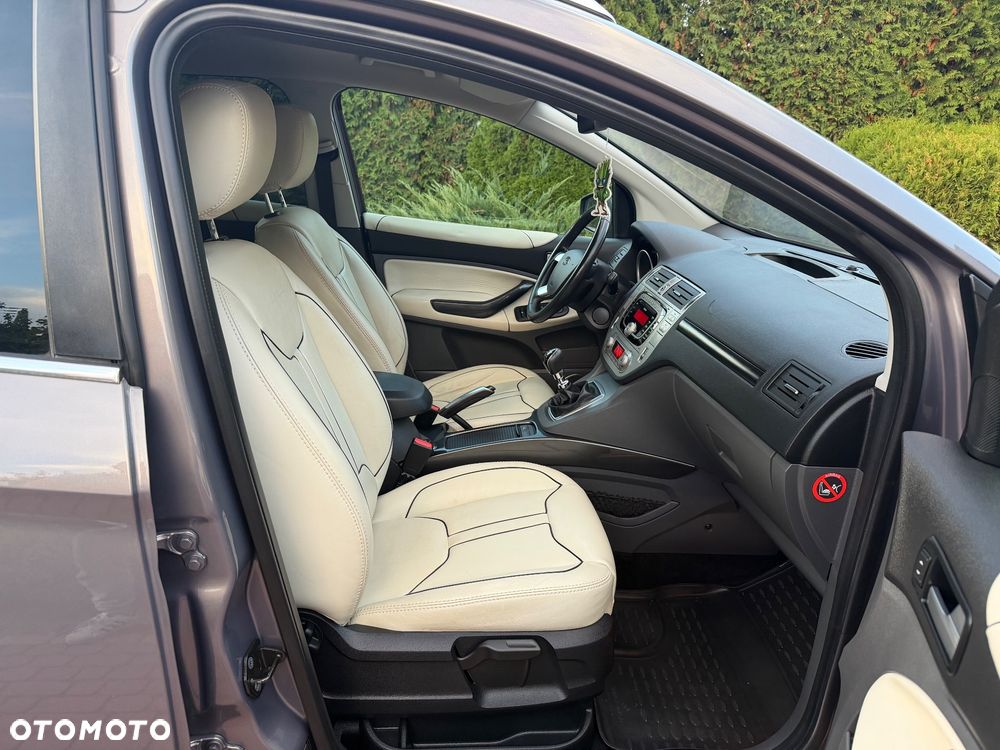 Ford Kuga 2.0 TDCi 4x4 Individual - 19