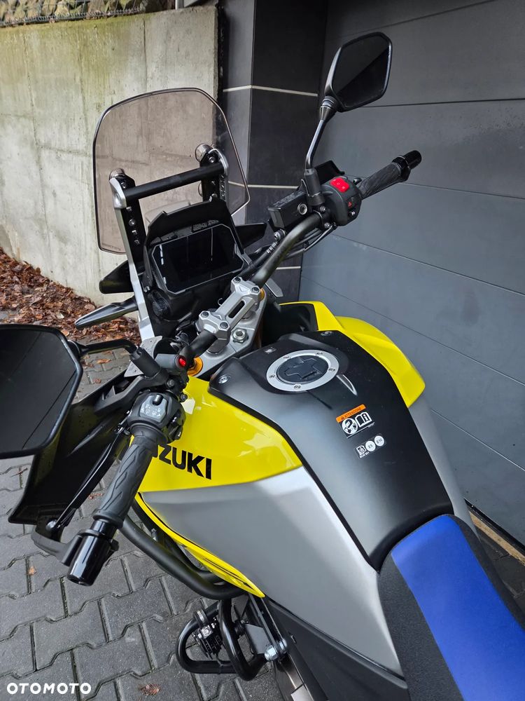 Suzuki V-STROM - 8