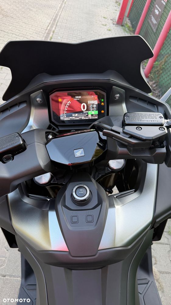 Honda NSS - 10