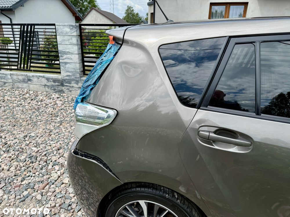 Toyota Verso 1.8 Prestige MS EU6 - 15