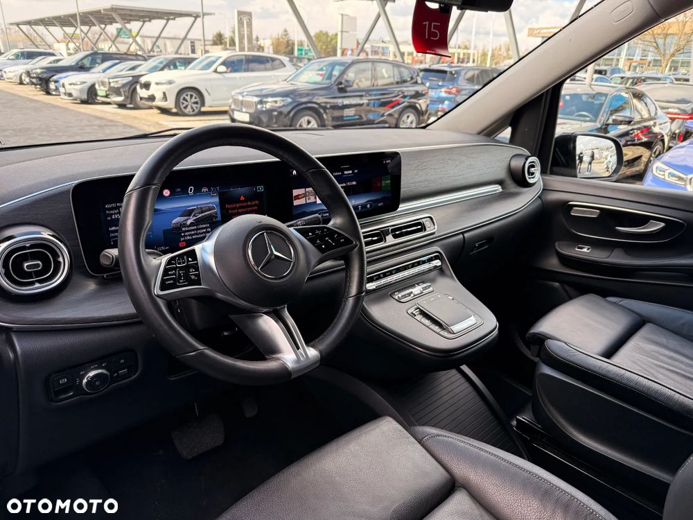Mercedes-Benz Klasa V 300 d extralang 4Matic 9G-TRONIC Avantgarde - 28