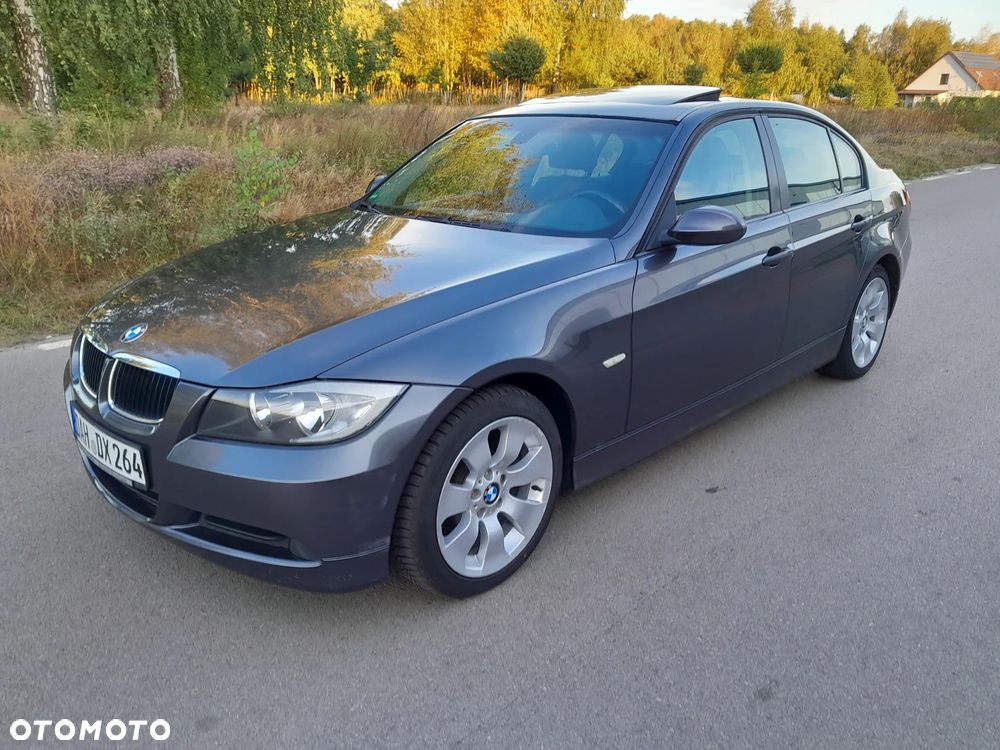BMW Seria 3 318i - 1