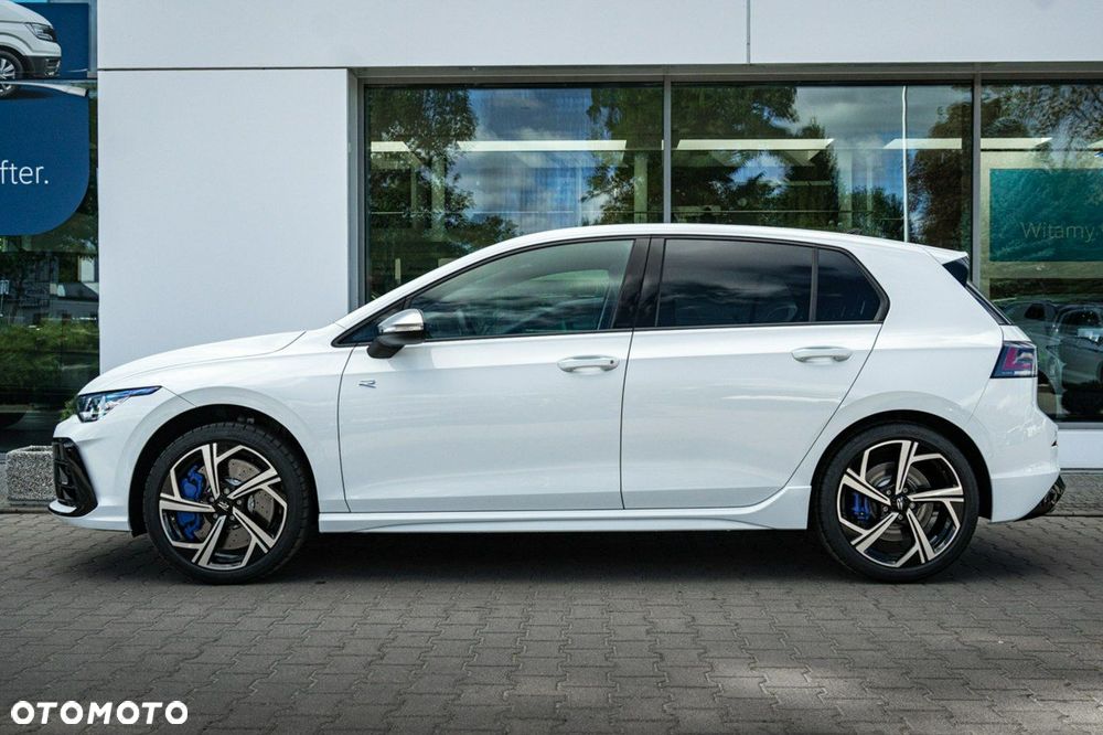Volkswagen Golf - 6