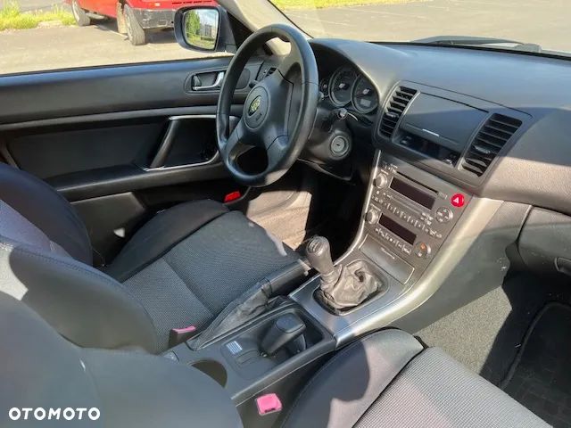 Subaru Legacy Kombi 2.0 4WD - 10
