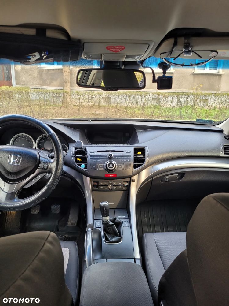 Honda Accord 2.0 Lifestyle - 9