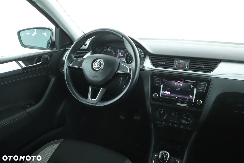 Skoda RAPID - 23