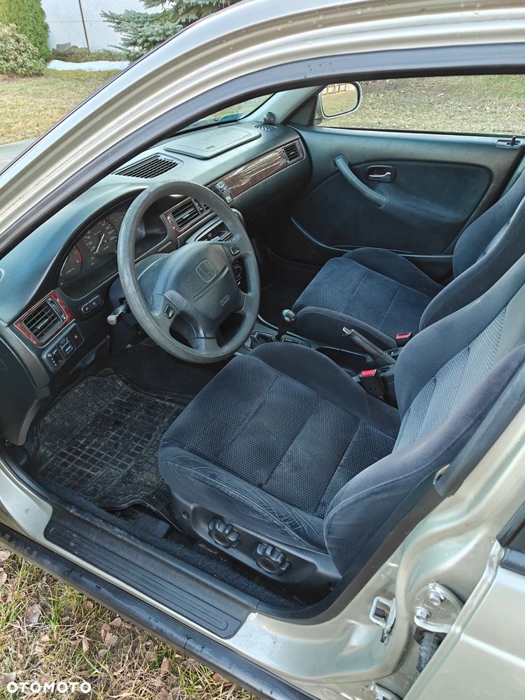 Honda Civic 1.4i S - 9