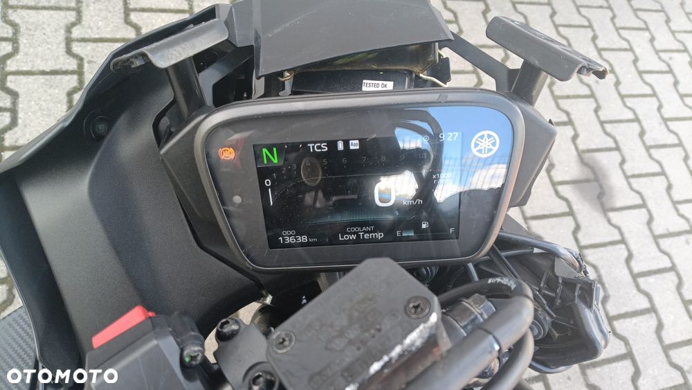 Yamaha YZF - 8