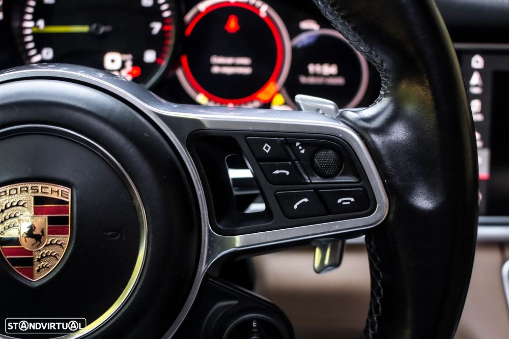Porsche Panamera 4 E-Hybrid - 15